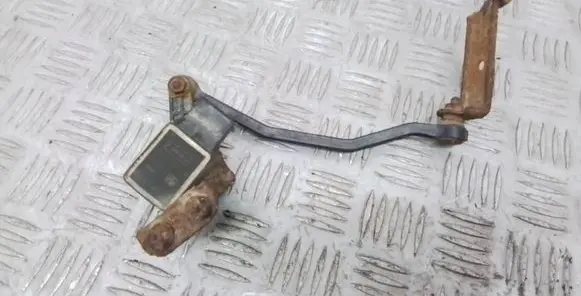Volvo V70 Headlight/headlamp level sensor 7G9N3C097AA