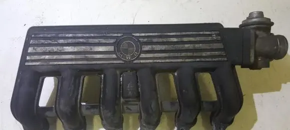 BMW 5 E39 Intake manifold 2248533 2246179