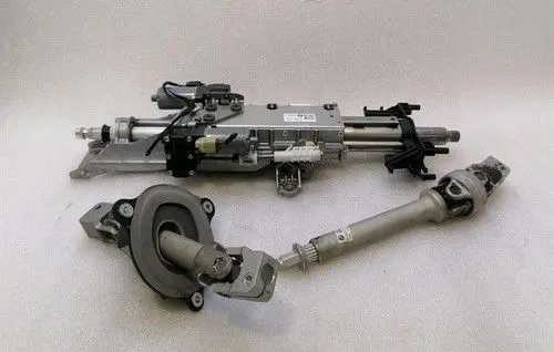 BMW M5 F90 Steering column universal joint 6894882
