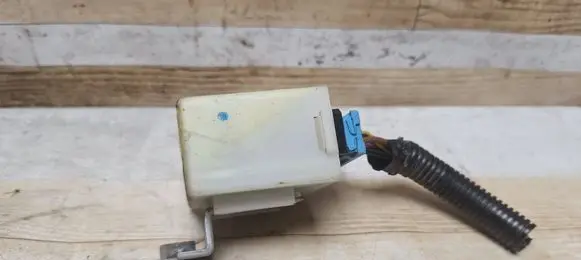 Honda FR-V Window wiper relay 38140S7AG01 38140S10E01