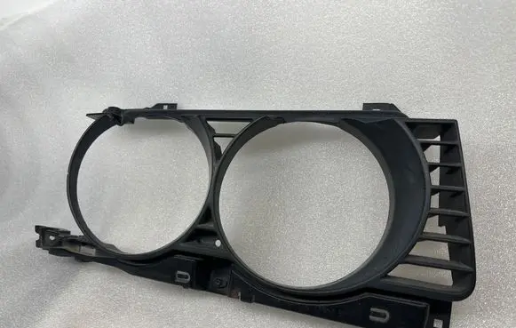 BMW 5 E34 Under headlight/headlamp trim 511381483129