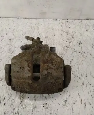 Volkswagen PASSAT B6 Front brake caliper