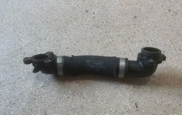 BMW 4 G22 G23 G24 G26 Engine coolant pipe/hose 8650983