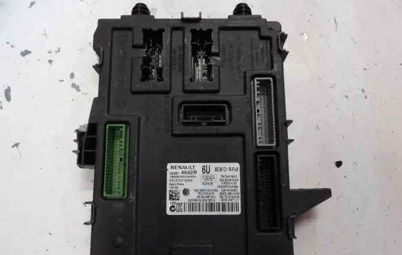 Renault Megane IV Comfort/convenience module 284B14642R A2C3779780600 18958483436993