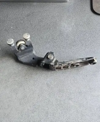 Volkswagen Multivan T5 Sliding door middle roller runner 7H0843336C