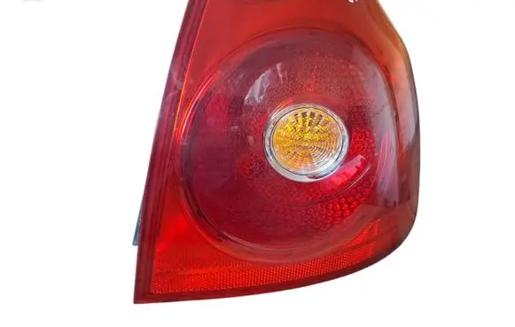Volkswagen Golf V Rear/tail lights 4VFX13404AA