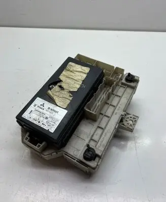 Smart ForFour I Fuse module 5WK45107 8637A020 5WK45103A