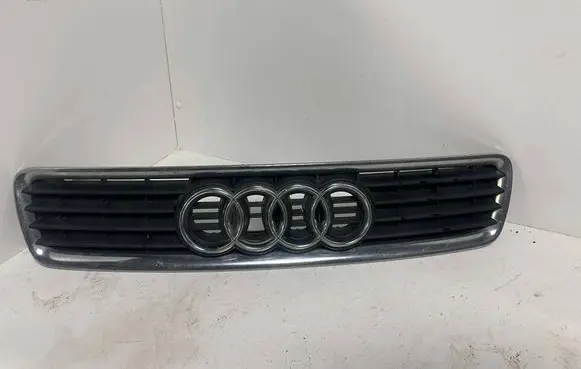 Audi A4 S4 B5 8D Front grill 8D0853651R