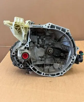 Peugeot 208 II Manual 5 speed gearbox 20A707