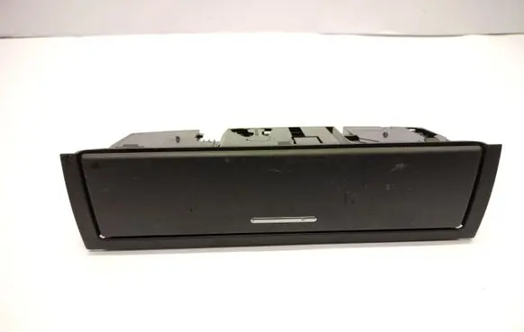 BMW 3 E46 Sunglasses storage box 51168260312 8260312