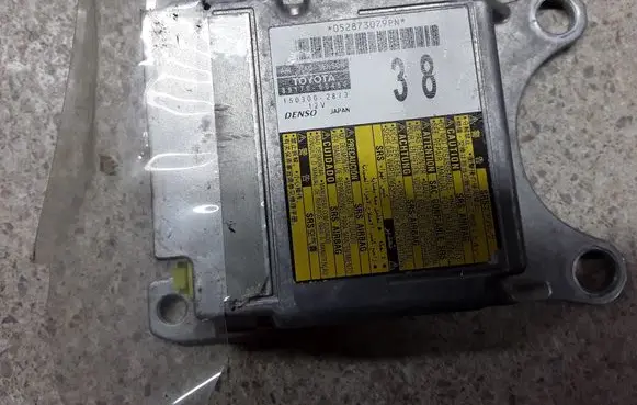 Toyota Land Cruiser (J150) Airbag control unit/module 8917060450