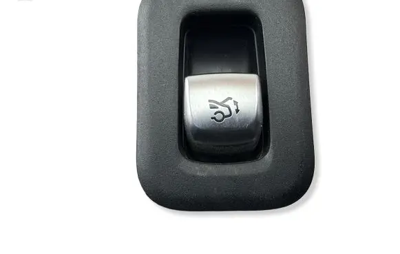 Mercedes-Benz EQC Tailgate/boot open switch button A2059051718 A2057270048