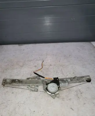 Opel Monterey Rear window lifting mechanism without motor