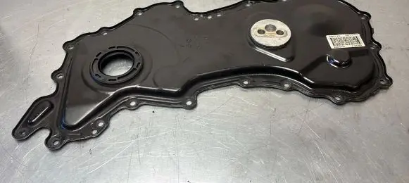Opel Vivaro Timing chain cover 135027147R 1514