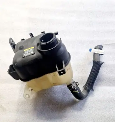 Ford Explorer V Coolant expansion tank/reservoir AG138A080AE