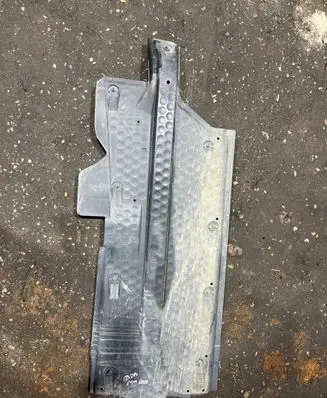 Seat Ibiza IV (6J,6P) Side bottom protection 6Q0825201