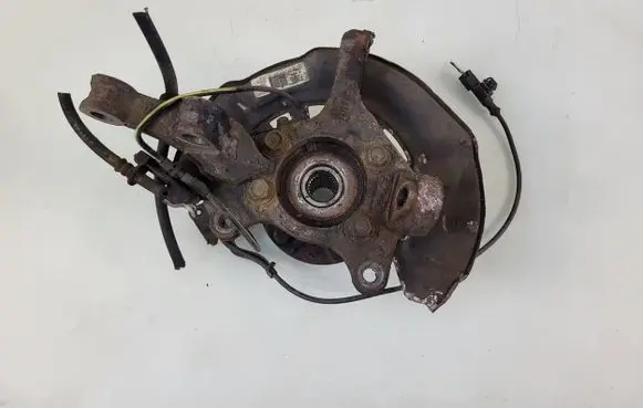 Toyota Avensis T270 Front wheel hub