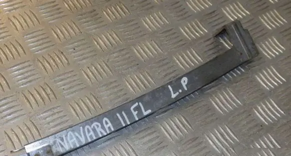 Nissan Navara D22 Door glass rail 