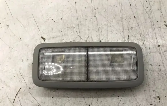 Toyota Avensis T270 Rear seat light 8125005030B0