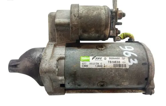 Opel Corsa D Starter motor 55564491