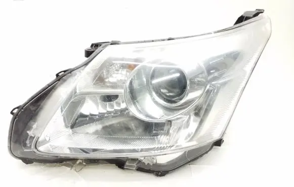 Toyota Avensis T270 Headlight/headlamp