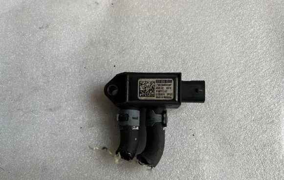 Audi Q7 4M Exhaust gas pressure sensor 059906051L