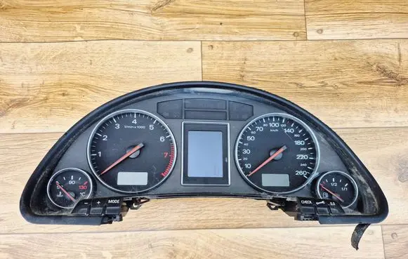Audi A4 S4 B6 8E 8H Speedometer (instrument cluster) 8E0920900H