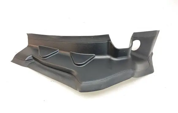 BMW X5 G05 Rear/tail light trim molding 9491404 5A5B4A4
