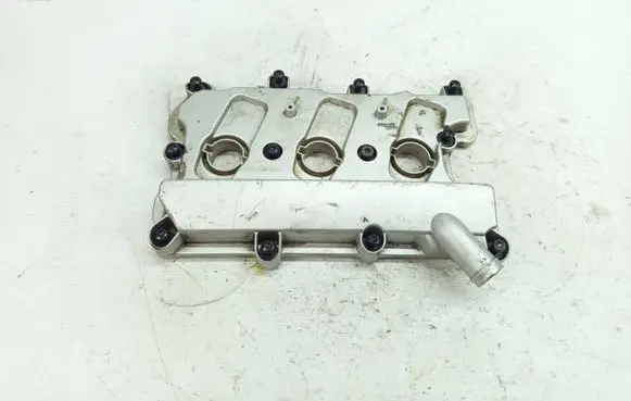 Audi A4 S4 B8 8K Rocker cam cover 06E103472N