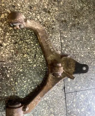 Mercedes-Benz Sprinter W906 Front lower control arm/wishbone 52088772AC