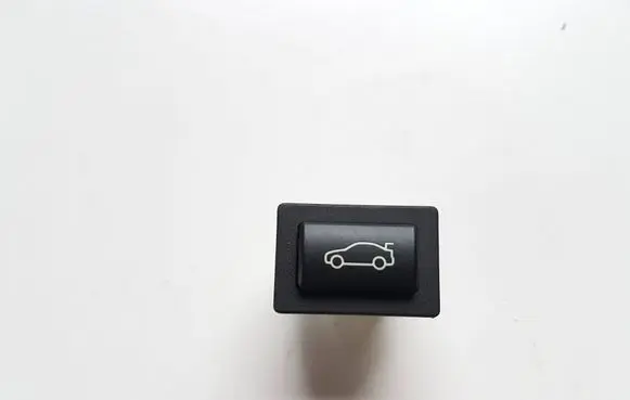 BMW 4 F36 Gran coupe Tailgate opening switch 9200316