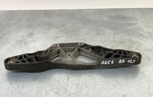 Audi A6 S6 C6 4F Gearbox mounting bracket