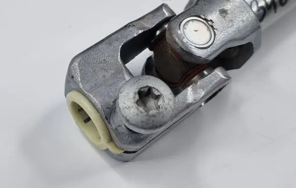 Mercedes-Benz GLS X167 Steering column universal joint A1674601201