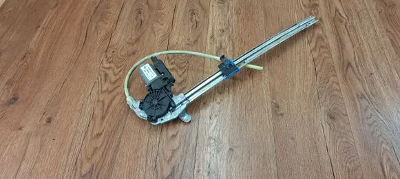Renault Espace - Grand espace IV Rear door window regulator with motor 8200305724