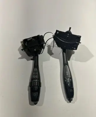 Mitsubishi Pajero Sport I Wiper turn signal indicator stalk/switch 17A066