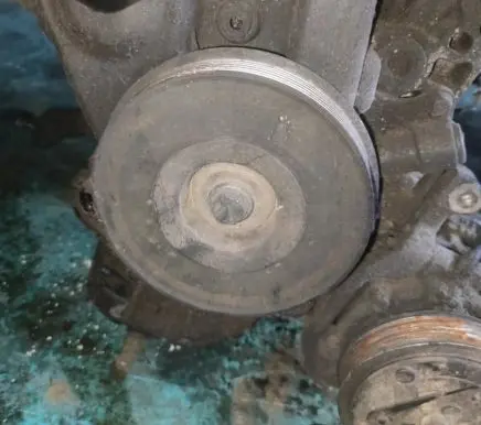 Mazda 3 I Crankshaft pulley