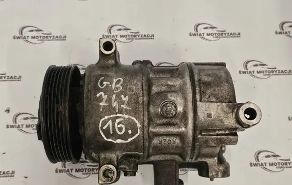 Volkswagen Golf VI Air conditioning (A/C) compressor (pump) 5N0820803