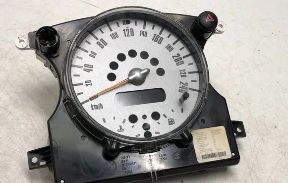 Mini One - Cooper R50 - 53 Speedometer (instrument cluster) AR0039052 62116928884 67379411