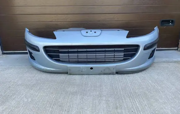 Peugeot 407 Front bumper