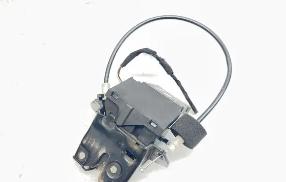 Mercedes-Benz C W203 Loading door lock A1717500085