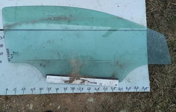 Opel Astra H Front door window/glass (coupe) 43R001582 AS2M3240DOT682 AS2