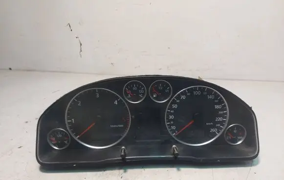 Audi A6 S6 C5 4B Speedometer (instrument cluster) 110080128