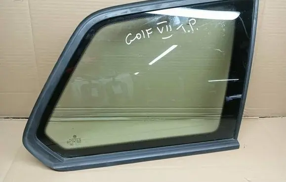 Volkswagen Golf VII Rear side window 5G9845298