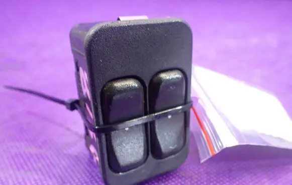 Opel Meriva A Quarter vent window switch 13363202
