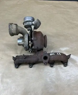 Volkswagen Touran I Turbo 038253014G BV39A0022 500814920