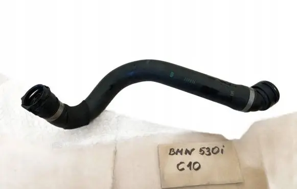 BMW 5 G30 G31 Engine coolant pipe/hose 8602603