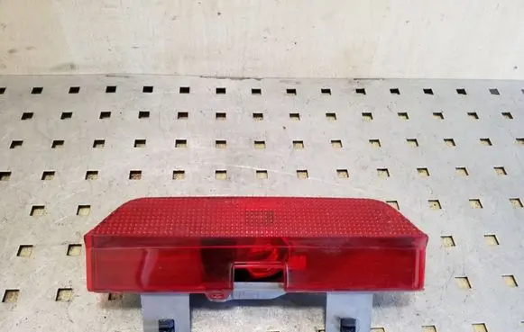 Toyota RAV 4 (XA20) Third/center stoplight