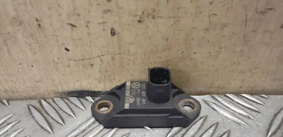 Volkswagen PASSAT CC Acceleration sensor 3C0907651