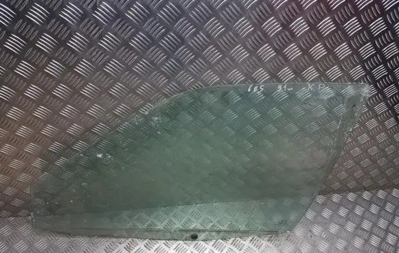 Peugeot 605 Front door window glass four-door