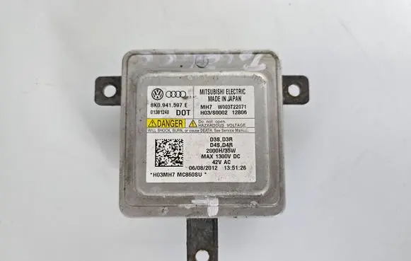 Volkswagen Touran I Headlight ballast module Xenon 8K0941597E